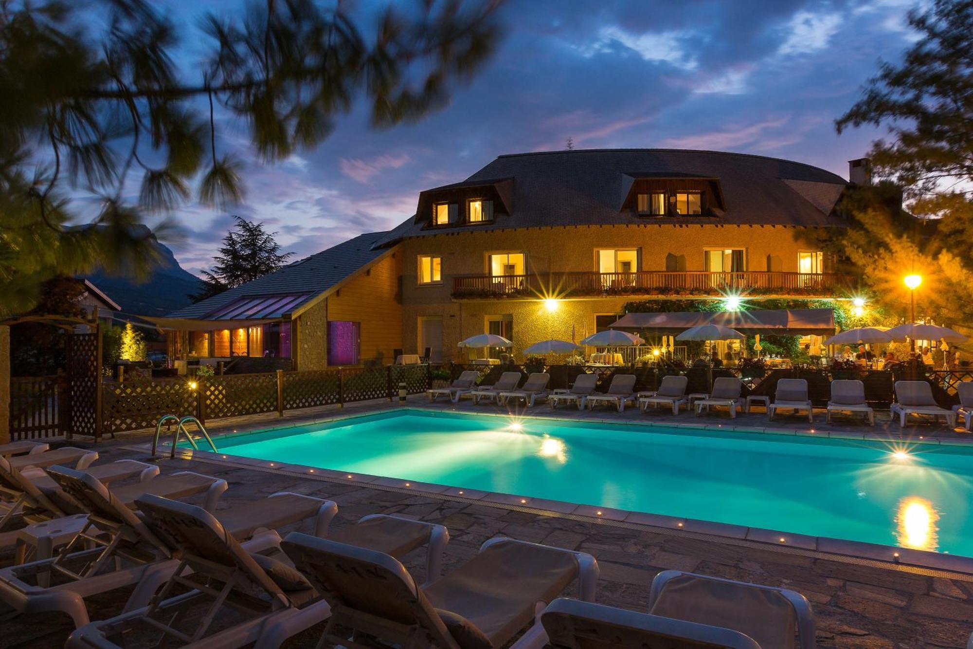 Hotel & Spa Les Bartavelles 크롯 외부 사진